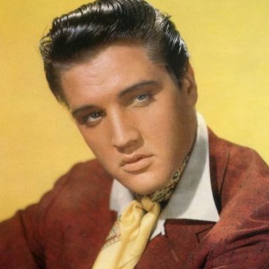 Elvis Presley photo 77