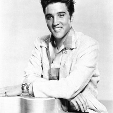Elvis Presley photo 76