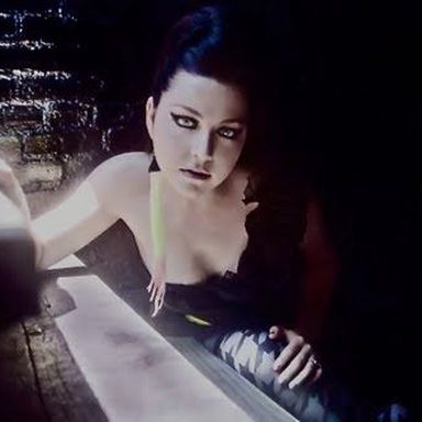 Evanescence photo 74