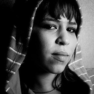 Flora Matos photo 17