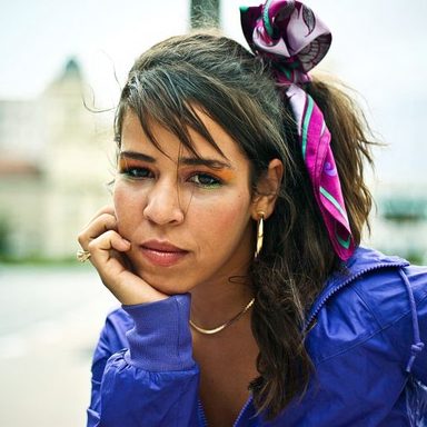 Flora Matos photo 13