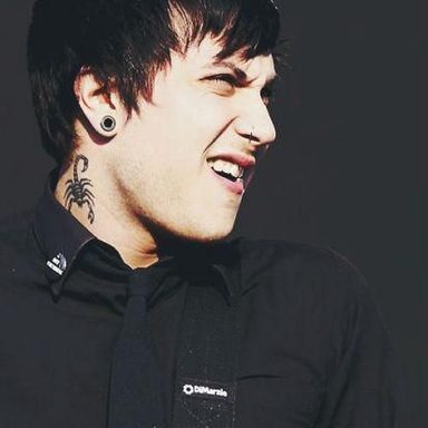 Frank Iero photo 9