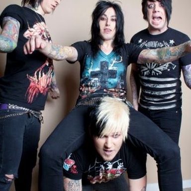 Falling In Reverse photo 49