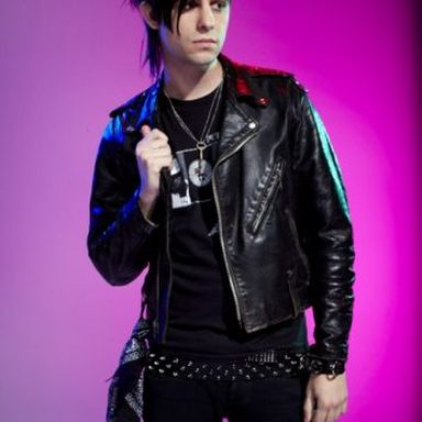 Falling In Reverse photo 37