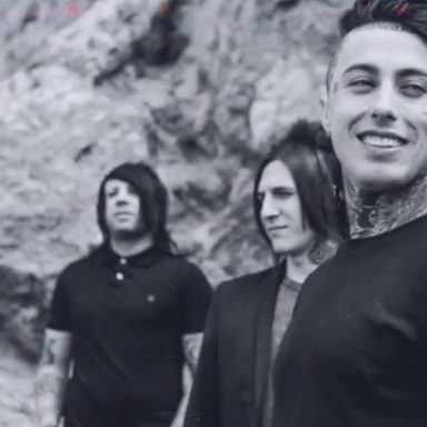 Falling In Reverse photo 22