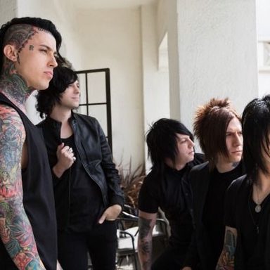 Falling In Reverse photo 21