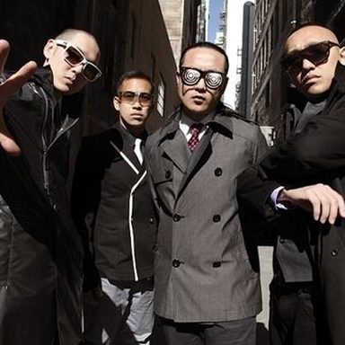 Far East Movement photo 10