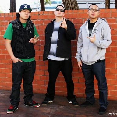 Far East Movement photo 11