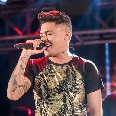 Felipe Araújo photo 23