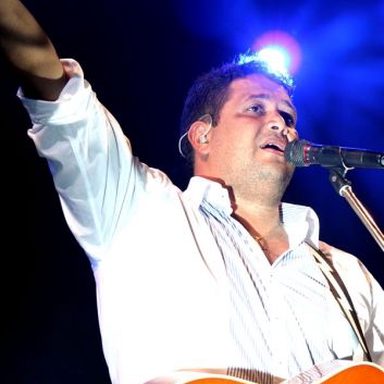 Fernandinho photo 11