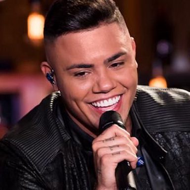 Felipe Araújo photo 21