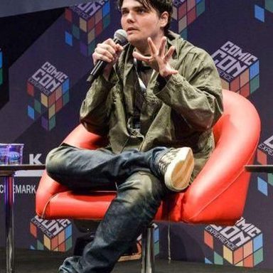 Gerard Way photo 12
