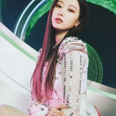 GISELLE (aespa) photo 25