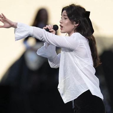 Gracie Abrams photo 16