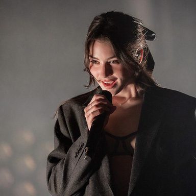 Gracie Abrams photo 24