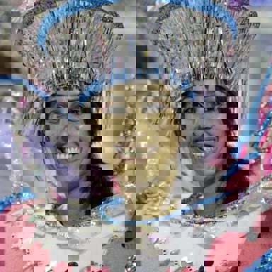 GRES Difícil é o Nome