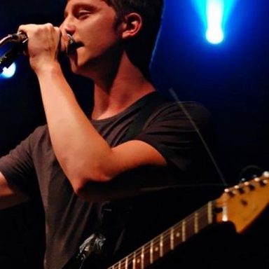 Gustavo Bertoni photo 9