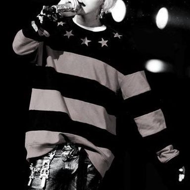 G-Dragon photo 32