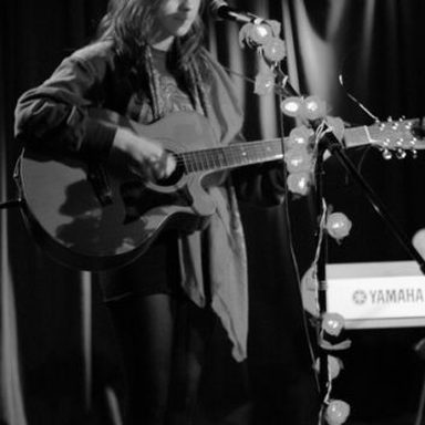 Gabrielle Aplin photo 71