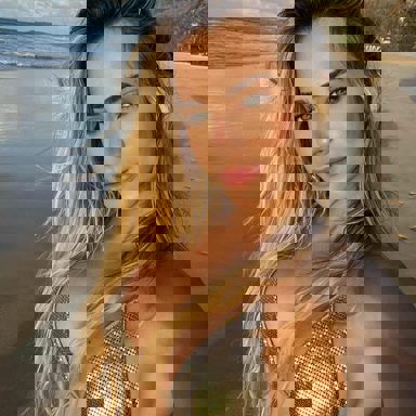 Gabi Martins photo 12