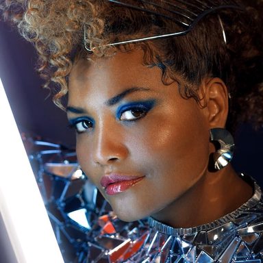 Gaby Amarantos photo 17