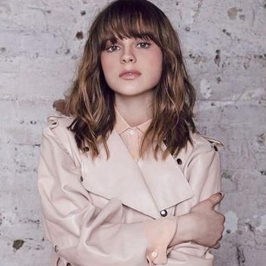 Gabrielle Aplin photo 19