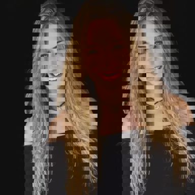 Gabi Martins photo 15