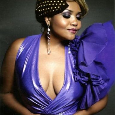 Gaby Amarantos photo 35