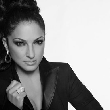 Gloria Estefan photo 28
