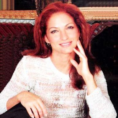 Gloria Estefan photo 41