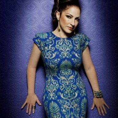 Gloria Estefan photo 9