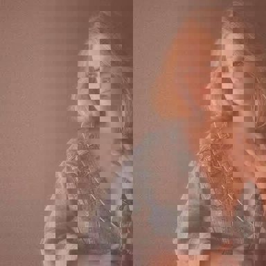 Hailey Whitters photo 14