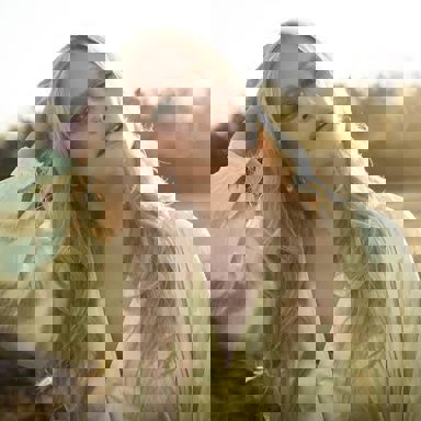 Hailey Whitters photo 13