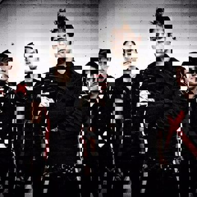 Heart Set Self Destruct