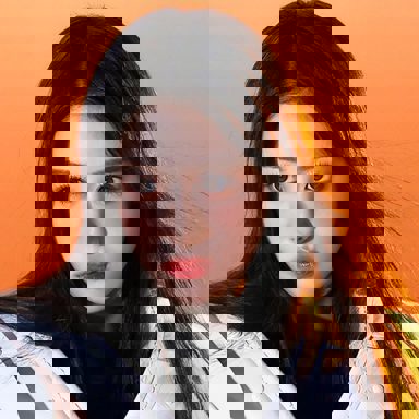 Huh Yunjin (LE SSERAFIM)