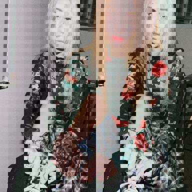 Huh Yunjin (LE SSERAFIM)