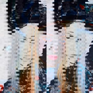 Huh Yunjin (LE SSERAFIM) photo 19