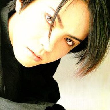 Hyde photo 41