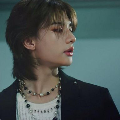 Hyunjin (Stray Kids) photo 9