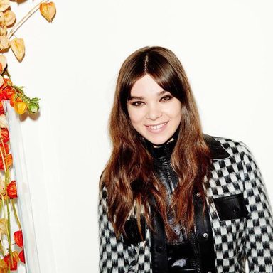 Hailee Steinfeld photo 450