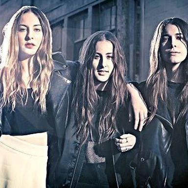 HAIM photo 35