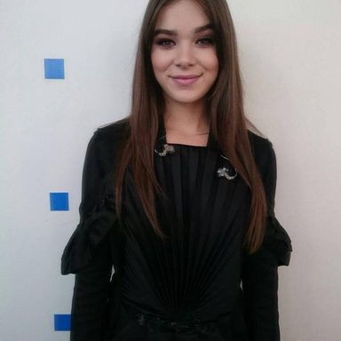 Hailee Steinfeld photo 449