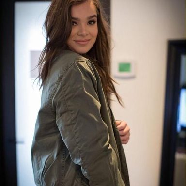 Hailee Steinfeld photo 493