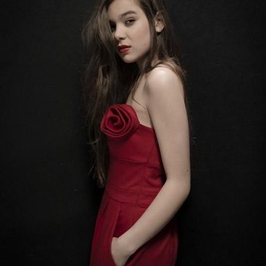 Hailee Steinfeld photo 439