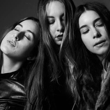 HAIM photo 36