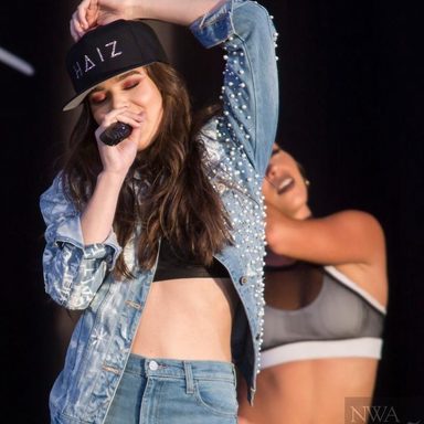 Hailee Steinfeld photo 378