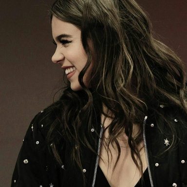 Hailee Steinfeld photo 499