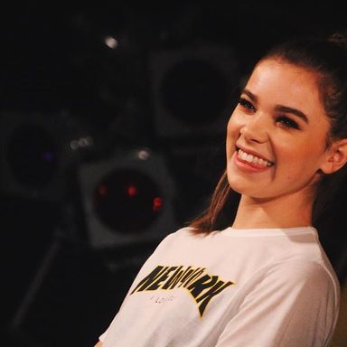 Hailee Steinfeld photo 385