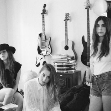 HAIM photo 48