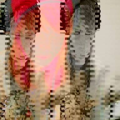 Hayley Williams photo 11